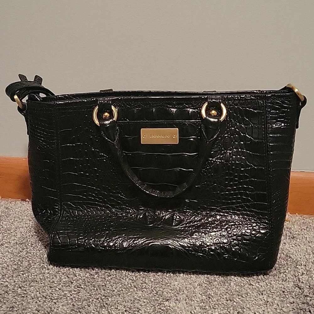 Brahmin purse and accessories - Picture 2 of 4